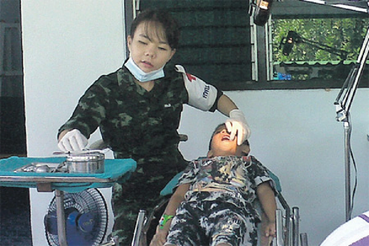 เธอคือดอกไม้ที่ชายแดนภารกิจนี้เพื่อชาติ