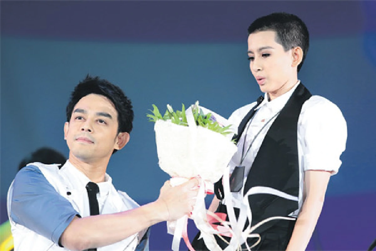 หัวเราะ ยิ้ม ร้องไห้กับคลับ ฟรายเดย์ คอนเสิร์ต