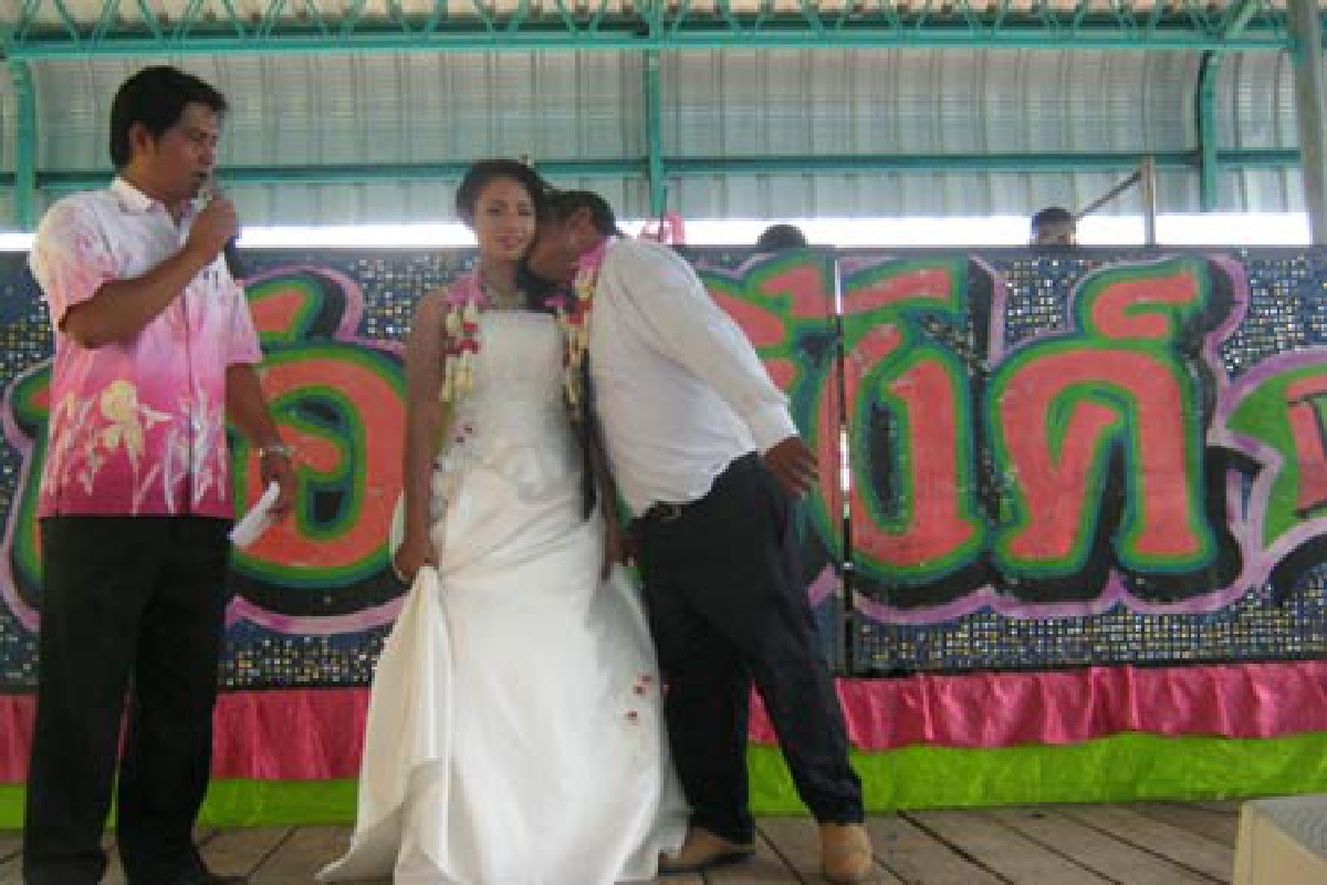 แจ้งจับม่ายสาวตุ๋นแต่งงานเชิดสินสอด แจ้งจับม่ายสาวตุ๋นแต่งงานเชิดสินสอด