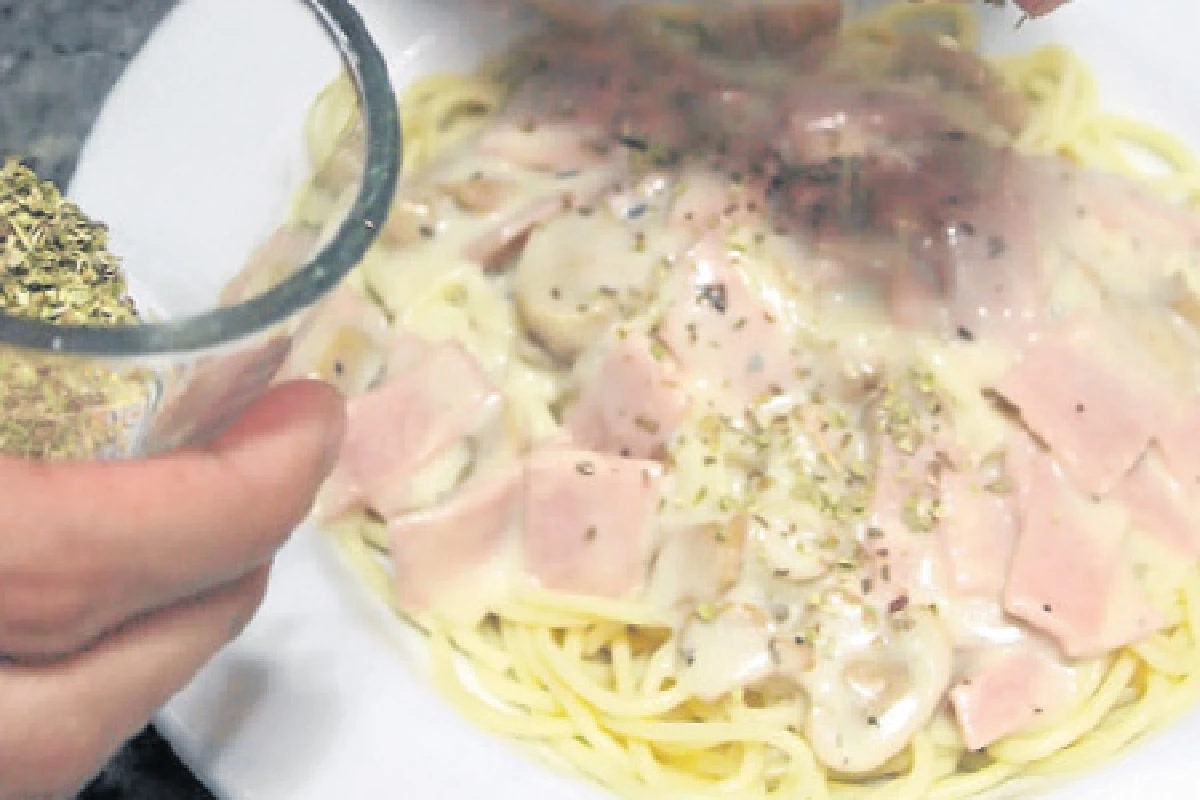 จานง่าย...ยามฉุกเฉิน ของ ‘เผ่าเพชร เจริญสุข’