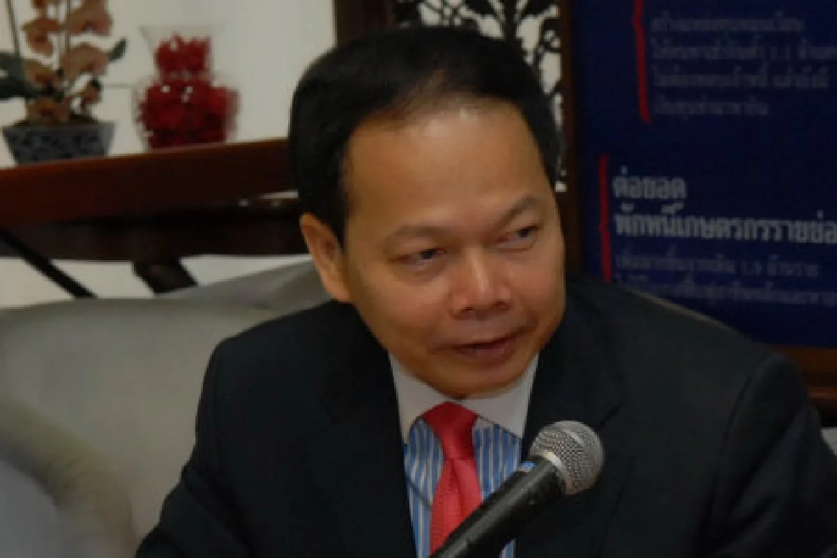 นพดลจ่อฟ้องมัลลิกาด่าทักษิณ