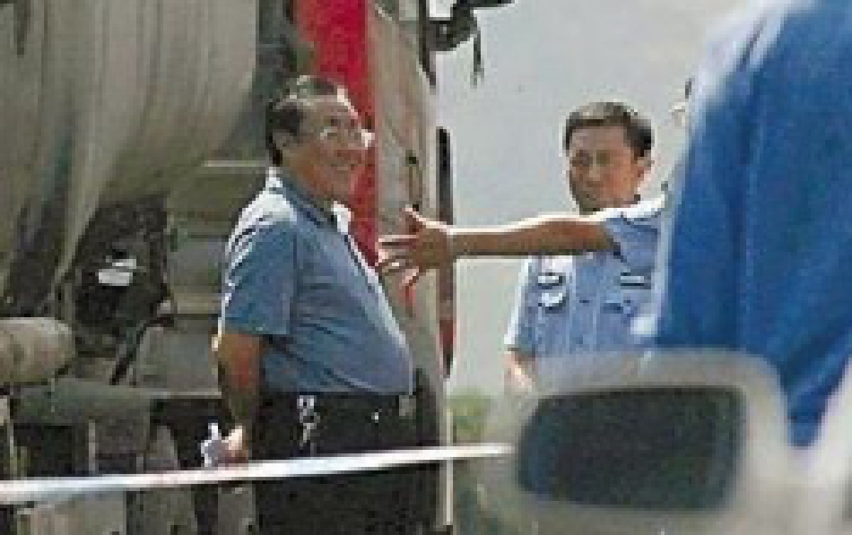 ไล่ออกจนท.ยิ้มขณะตรวจอุบัติเหตุ36 ศพ
