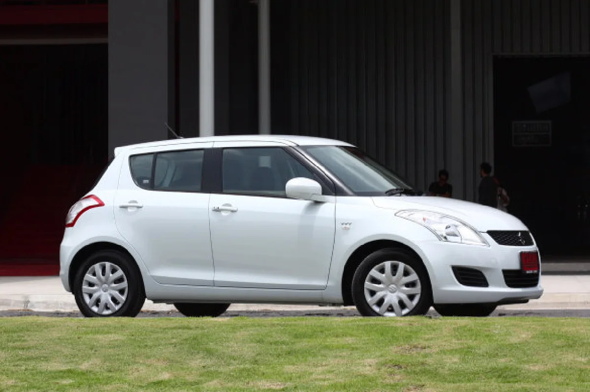 ลองขับ  “ซูซูกิ สวิฟท์” เกียร์ธรรมดา