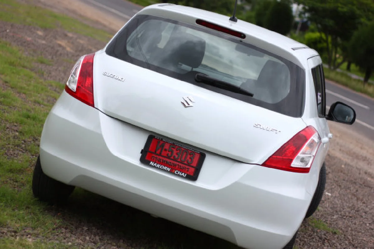 ลองขับ  “ซูซูกิ สวิฟท์” เกียร์ธรรมดา