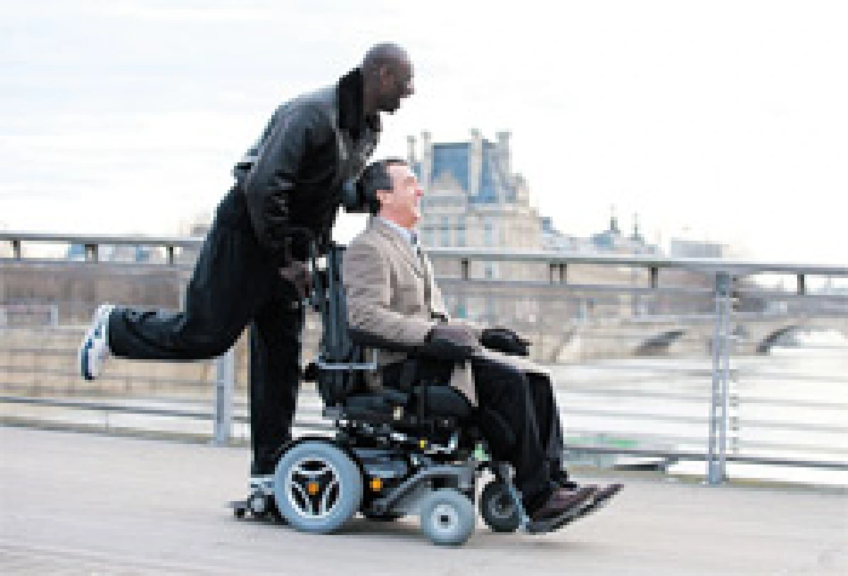 ยิ้มไว้ก่อนเพื่อนสอนไว้