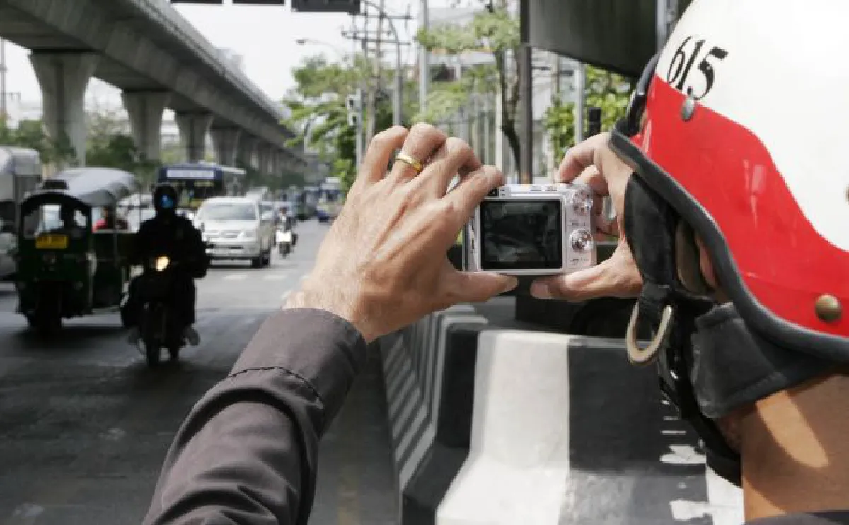 Photo evidence: Volunteer traffic police