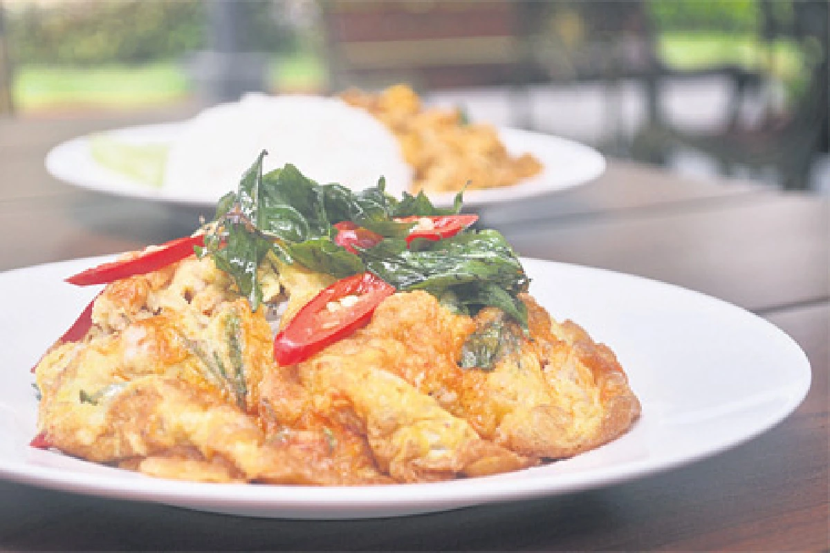 เข้มข้น จัดจ้าน ไข่แซ่บ ป้าติ๋ม