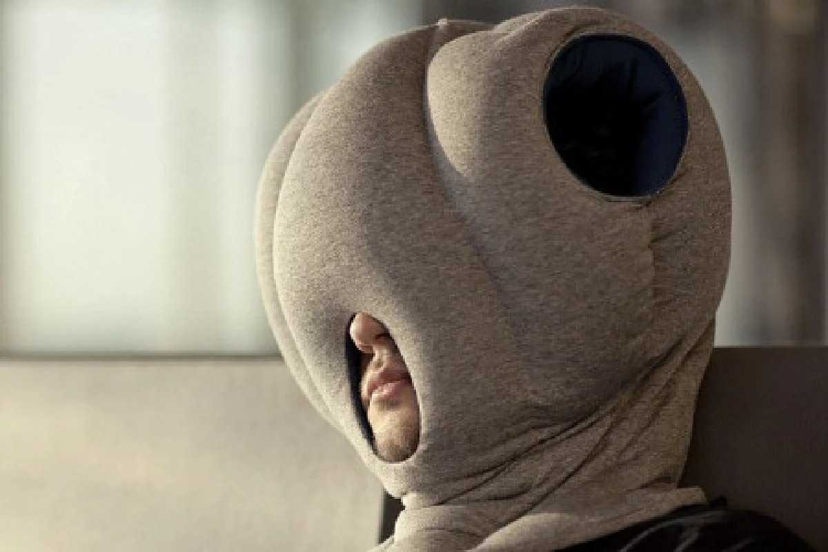 หนุ่มอังกฤษคิดหมอนช่วยงีบทุกสถานที่