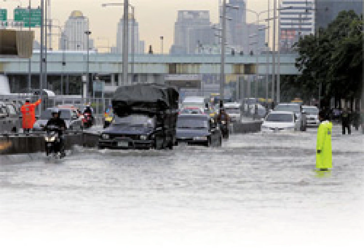 กรุงเทพฯเสี่ยงฝนยาวถึงพ.ย.