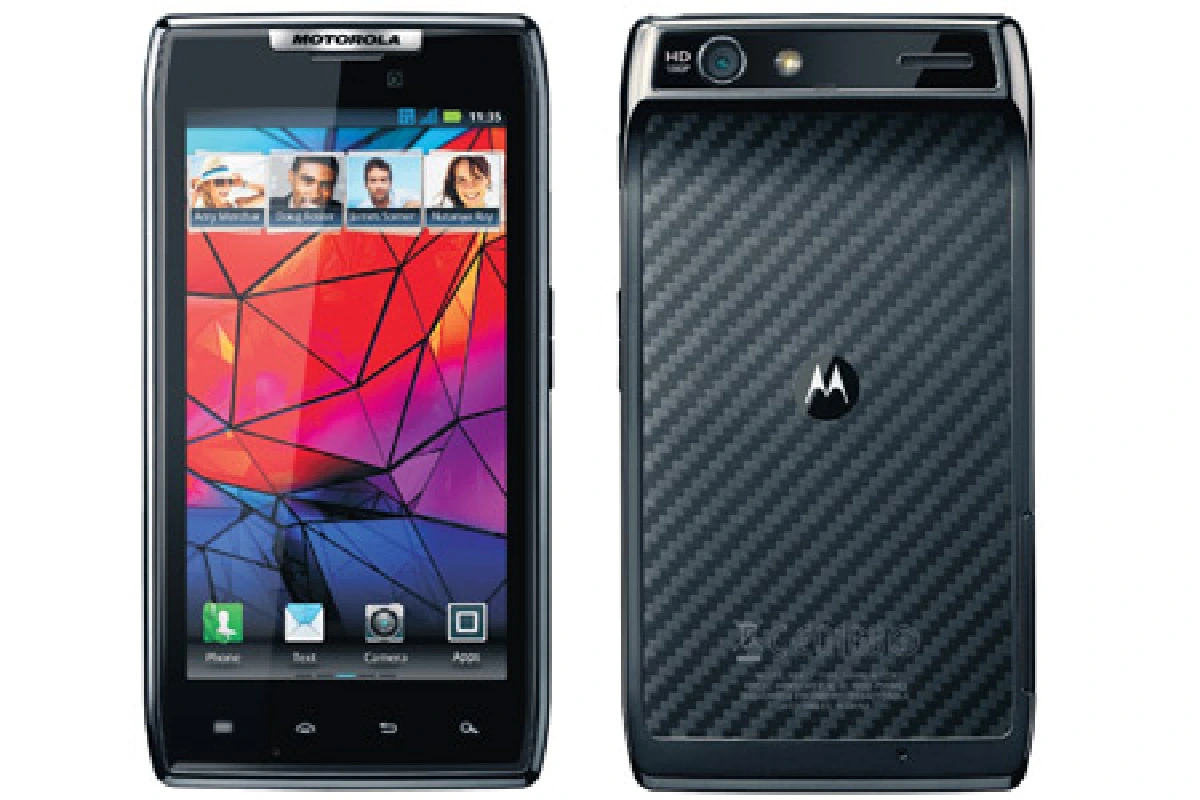 โมโตโรล่า เรเซอร์ แมกซ์ หรูหรา หลากลูกเล่น