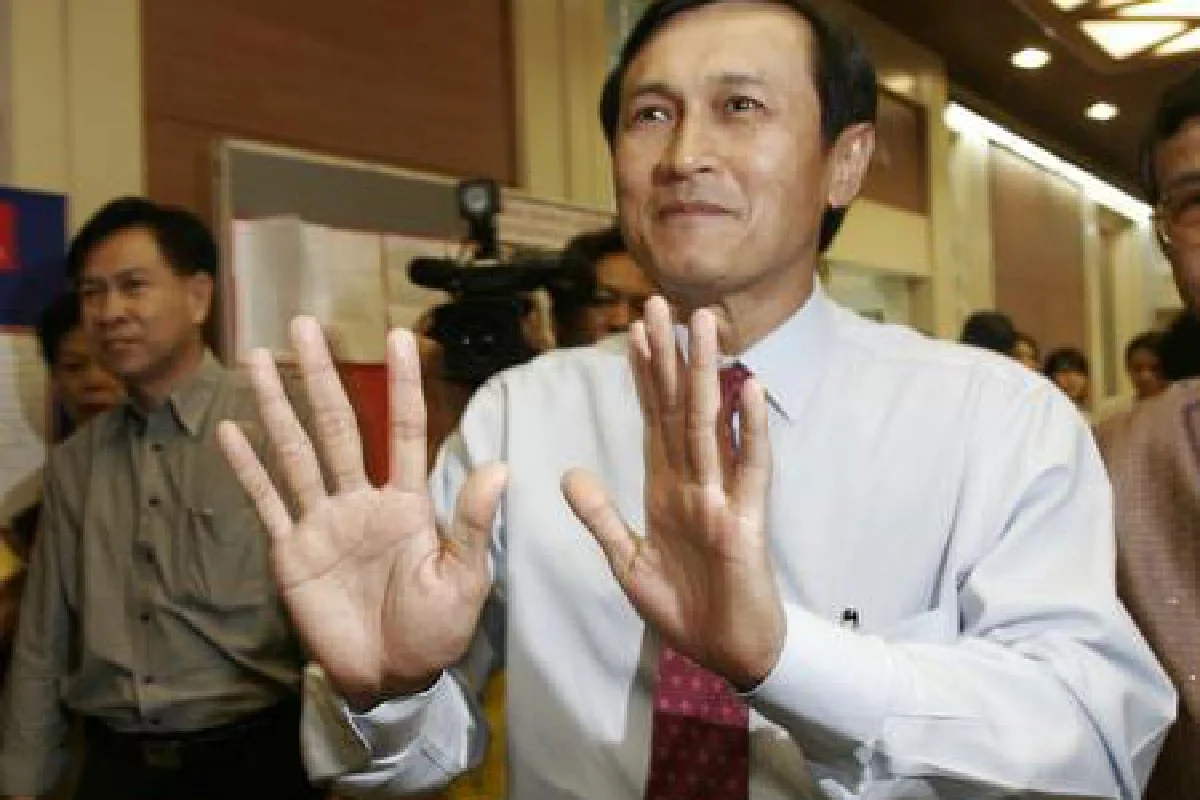 โพลล์หนุนจาตุรนต์นั่งหัวหน้าเพื่อไทย