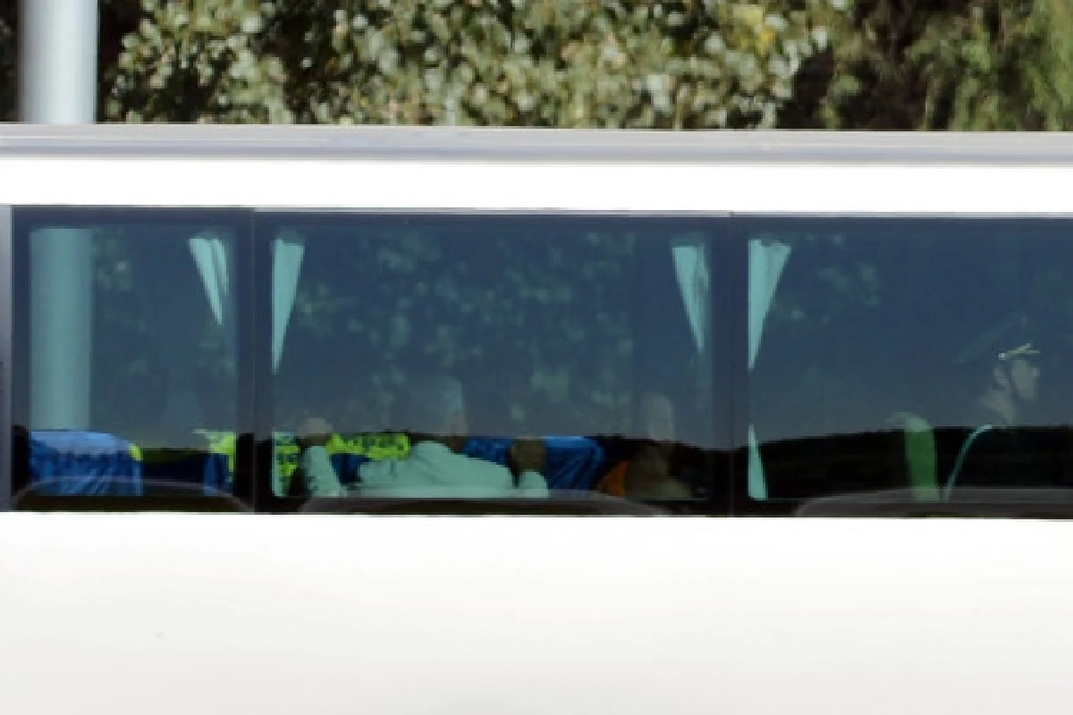 เคลื่อนพระศพสมเด็จสีหนุกลับกัมพูชา