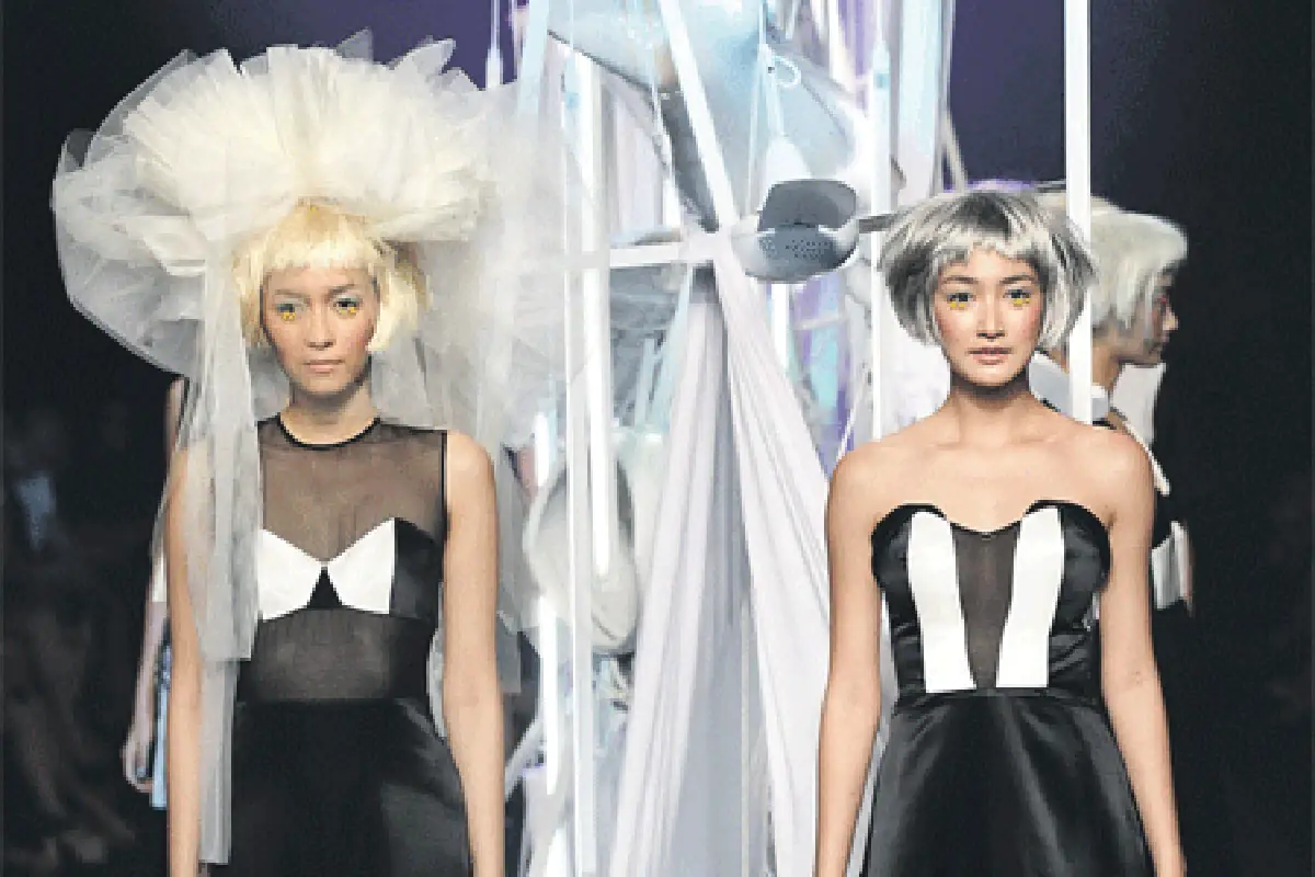 ตื่นตาปิดท้าย ELLE Fashion Week 2012