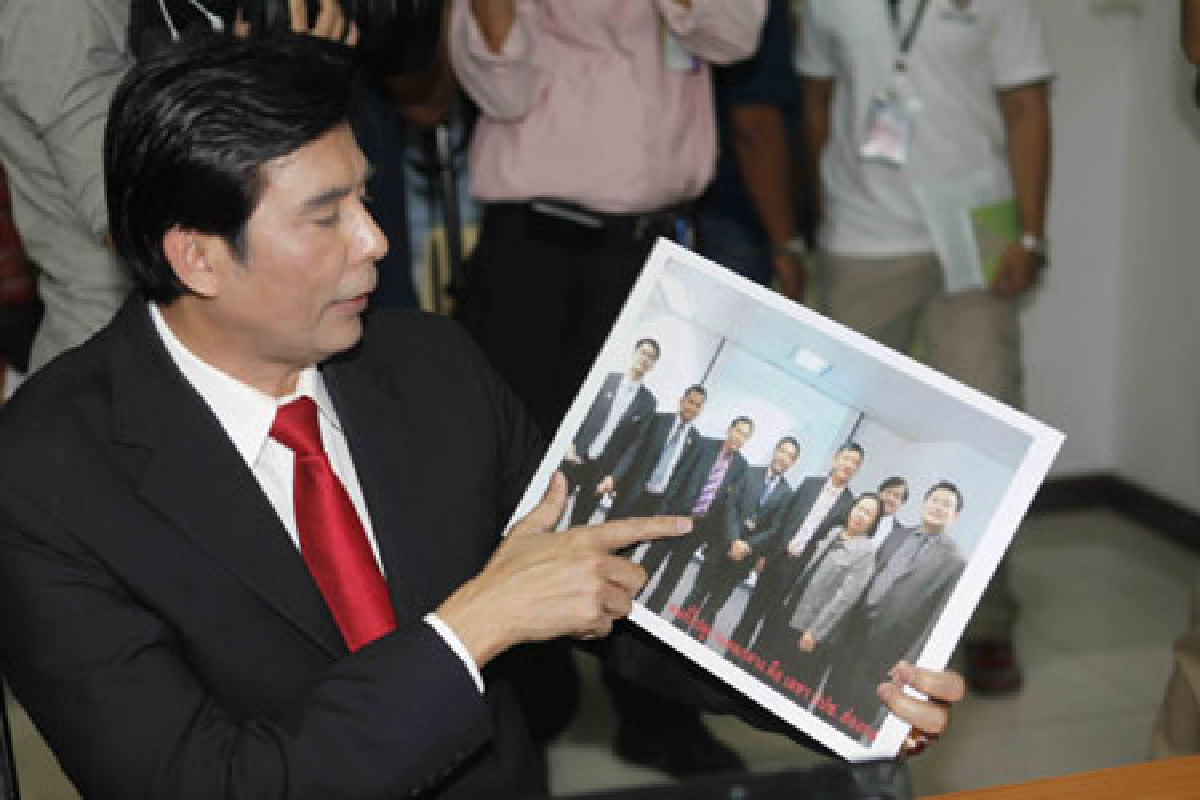 โฆษกพท.ยื่นหลักฐานเพิ่มปมไซฟ่อนเงิน โฆษกพท.ยื่นหลักฐานเพิ่มปมไซฟ่อนเงิน
