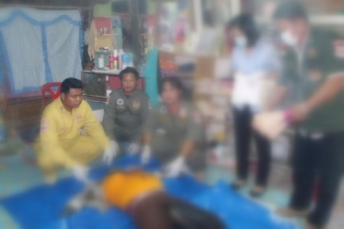 สลดหญิงสุโขทัยผูกคอตายหนีแก๊งทวงหนี้ สลดหญิงสุโขทัยผูกคอตายหนีแก๊งทวงหนี้