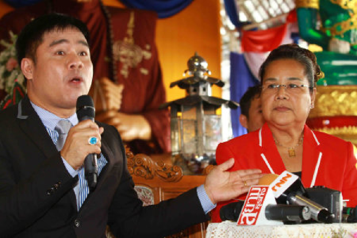 บ.โอมมหารวยแฉอ.หนูกับพระมีปัญหากันเอง บ.โอมมหารวยแฉอ.หนูกับพระมีปัญหากันเอง