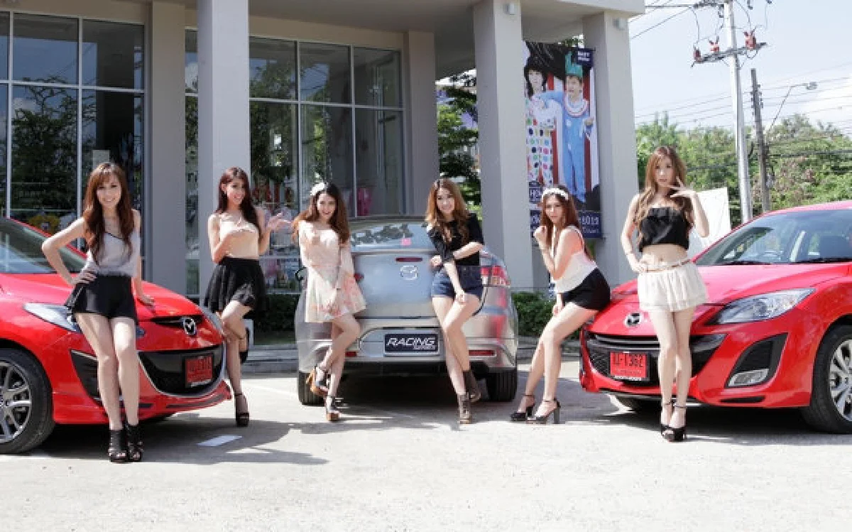 อวดโฉม6พริตตี้"มาสด้า สวีท"แจ่มทุกนาง!