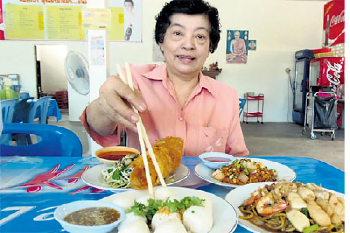 ชิมอาหารร้านหมี่สะปำภูเก็ต