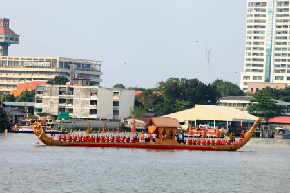 ซ้อมใหญ่ขบวนเรือพยุหยาตราทางชลมารค