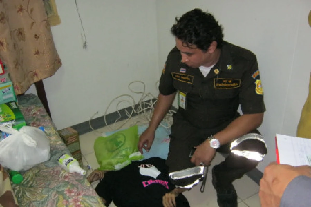 หญิงป่วยเครียดใช้ถุงคลุมหัวฆ่าตัวตาย