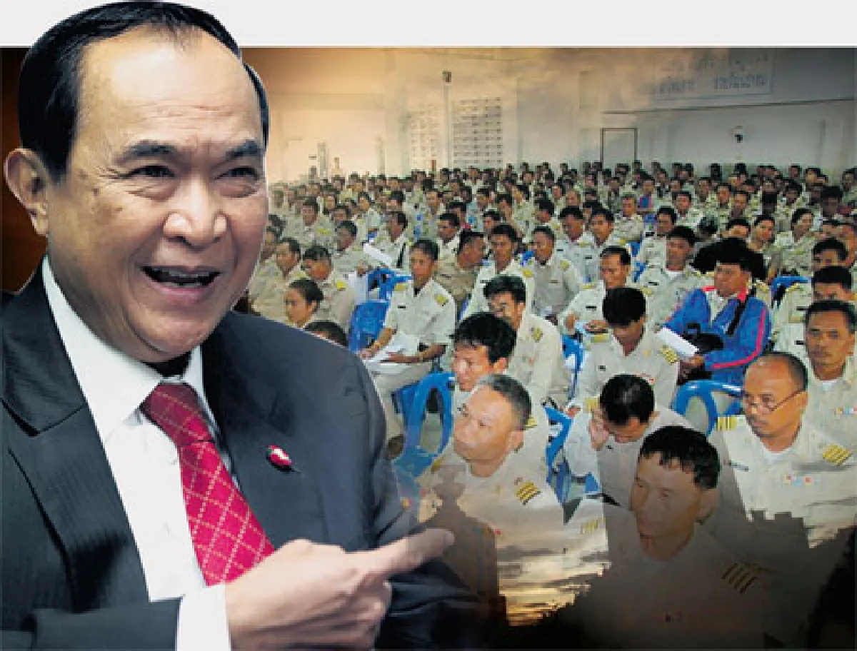 ถอนฟืนม็อบกำนัน ลดแรงต้านพ.ย.เดือด