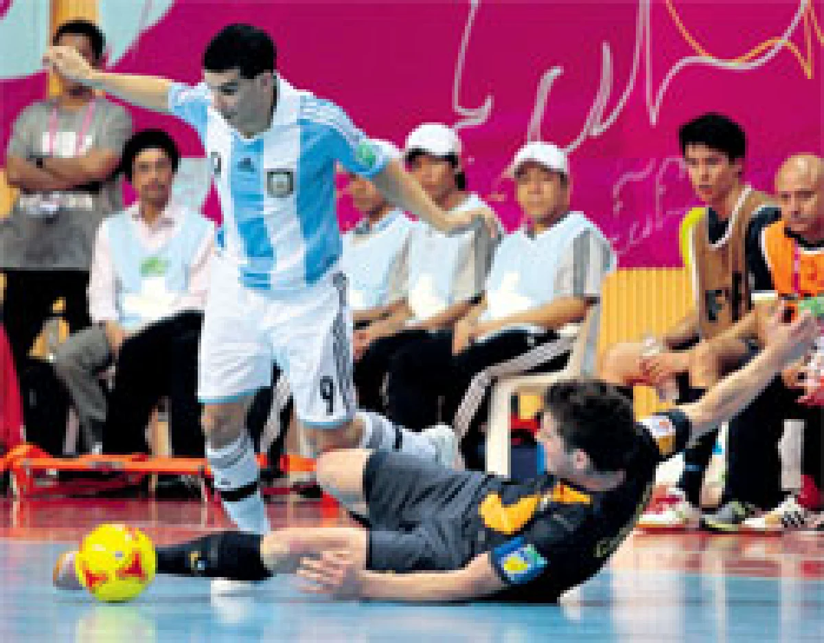 โต๊ะเล็กไทยหวังปาฏิหาริย์เข้ารอบ2