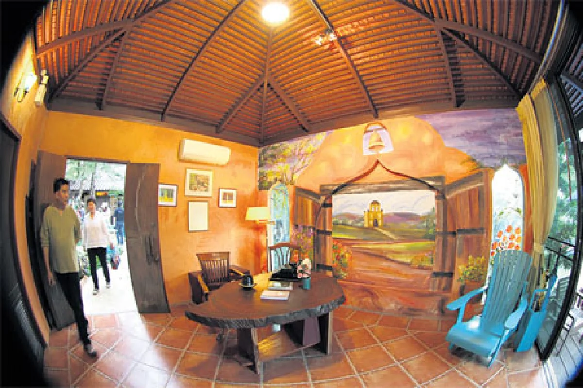 สวนซ่อนศิลป์ Secret Art Garden