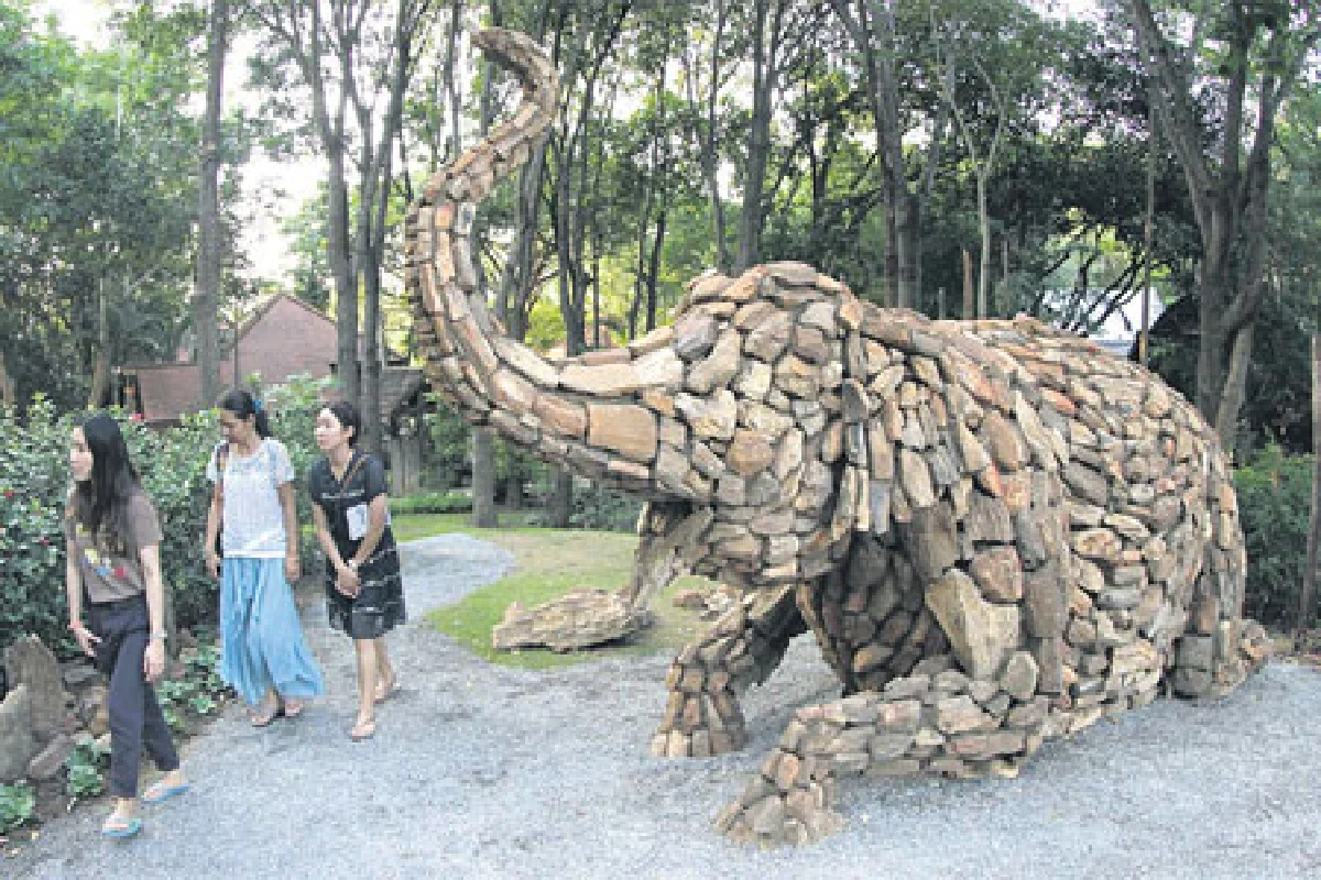 สวนซ่อนศิลป์ Secret Art Garden