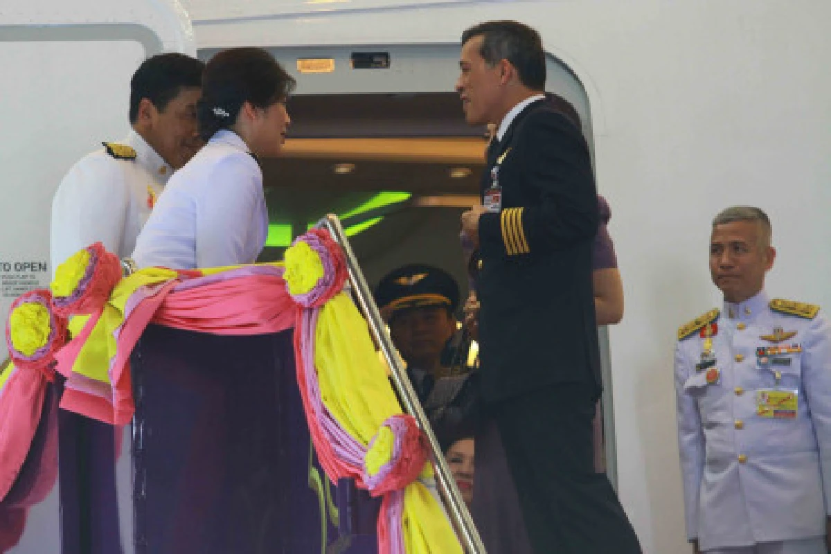 สมเด็จพระบรมฯทรงเป็นกัปตันเที่ยวบินมหากุศล