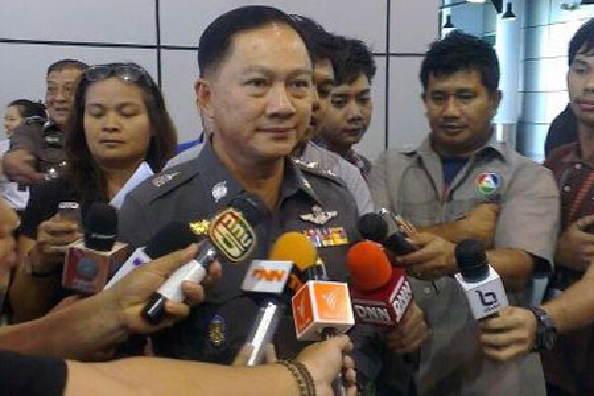 ผบ.ตร.ชงรัฐใช้พรบ.มั่นคงคุมม็อบเสธอ้าย ผบ.ตร.ชงรัฐใช้พรบ.มั่นคงคุมม็อบเสธอ้าย