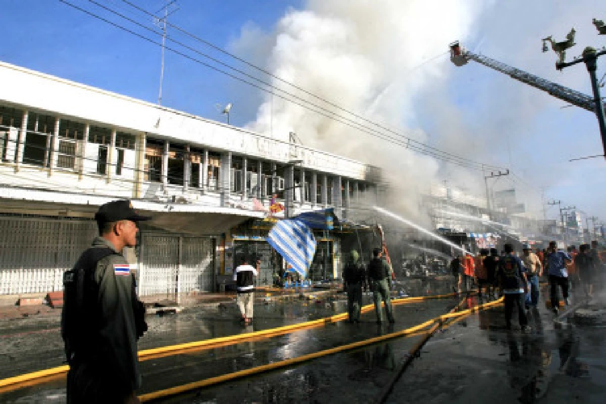 ระเบิดกลางเมืองยะลาดับ1เจ็บ29ราย