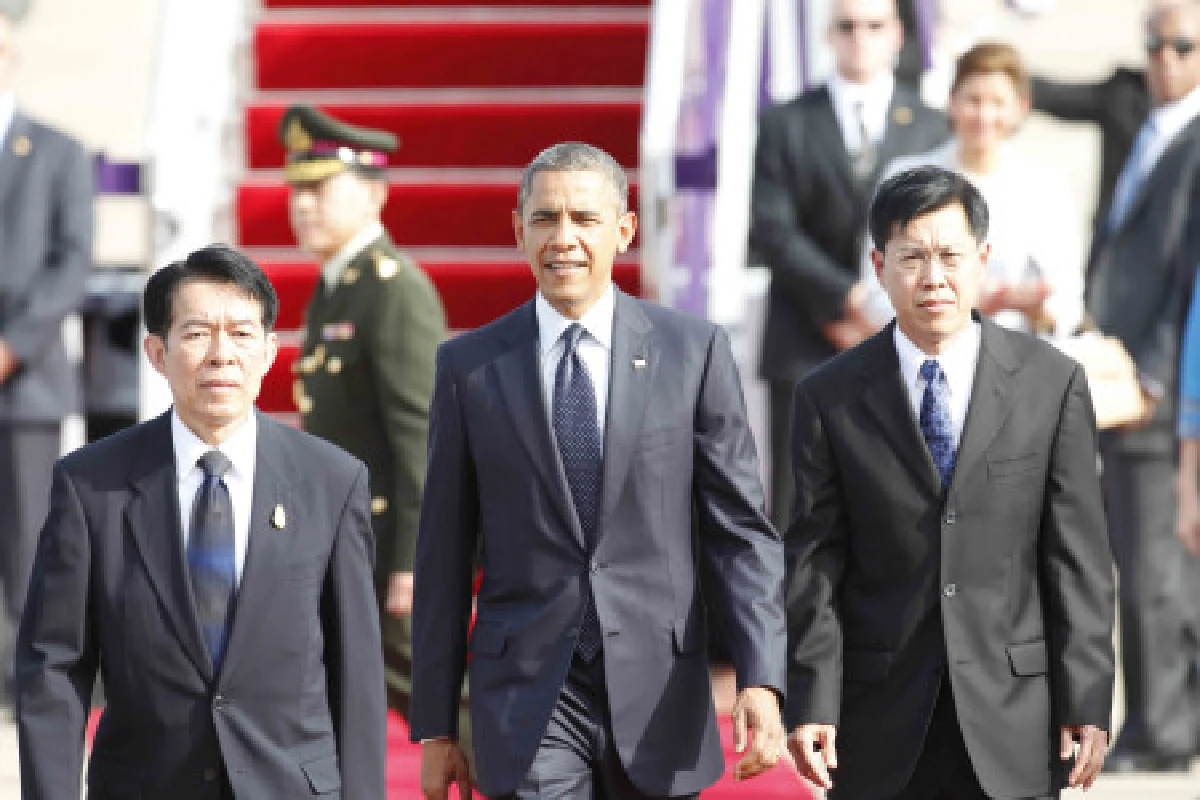 โอบามาถึงไทยแล้วจนท.ดูแลความปลอดภัยเข้ม