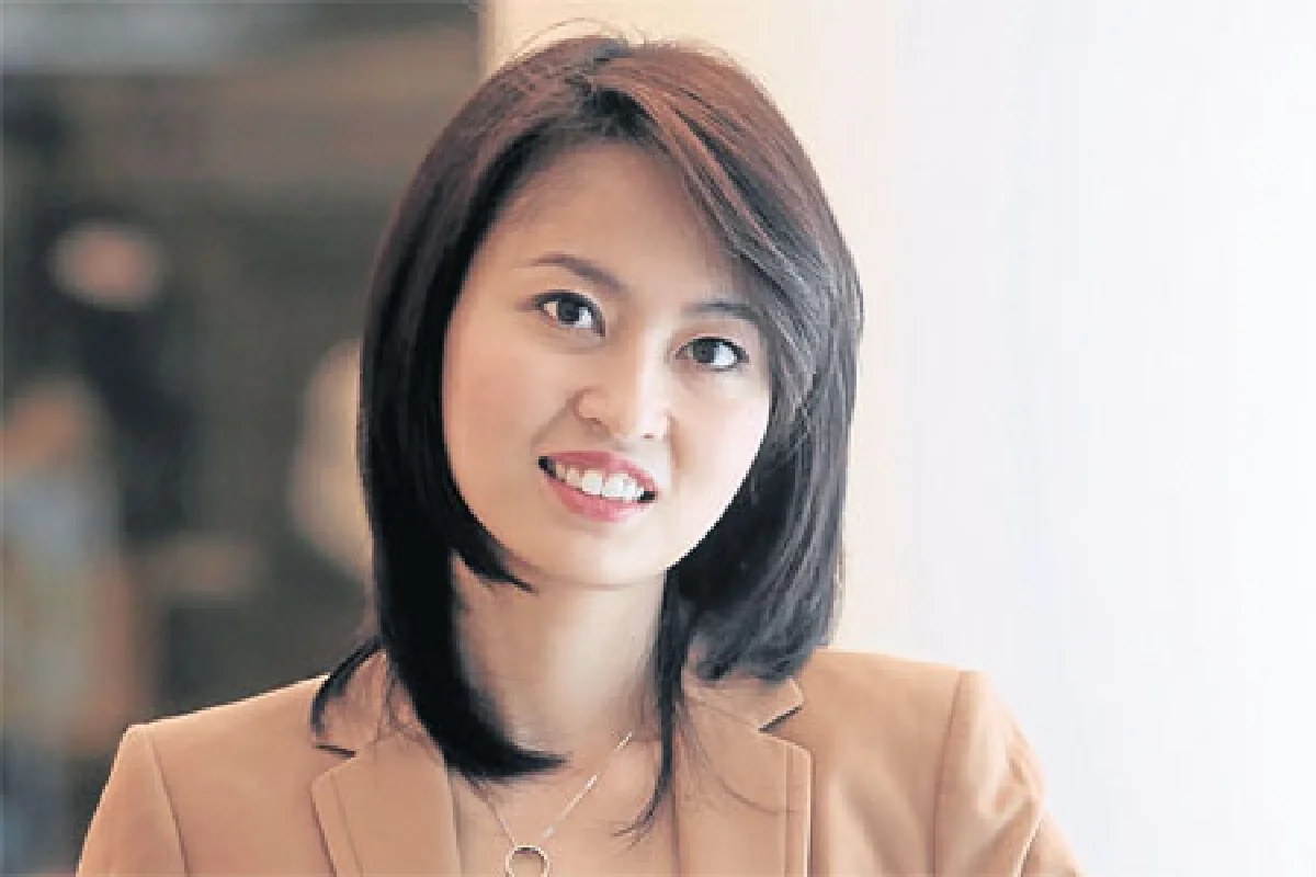 พ.ญ ธิดากานต์ รุจิพัฒนกุล  เทคโนโลยีความงามใช้แต่พอดีๆ