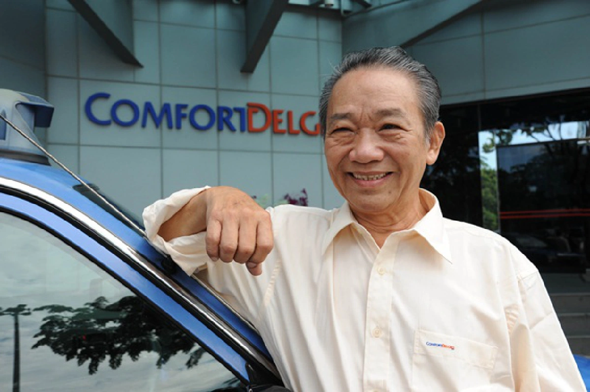 Taxi driver returns 26 million baht