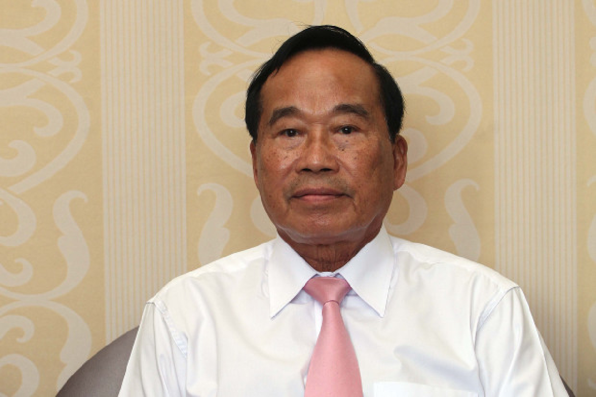เสธ.อ้ายเตรียมลาออกปธ.ศิษย์เก่าเตรียมทหาร เสธ.อ้ายเตรียมลาออกปธ.ศิษย์เก่าเตรียมทหาร