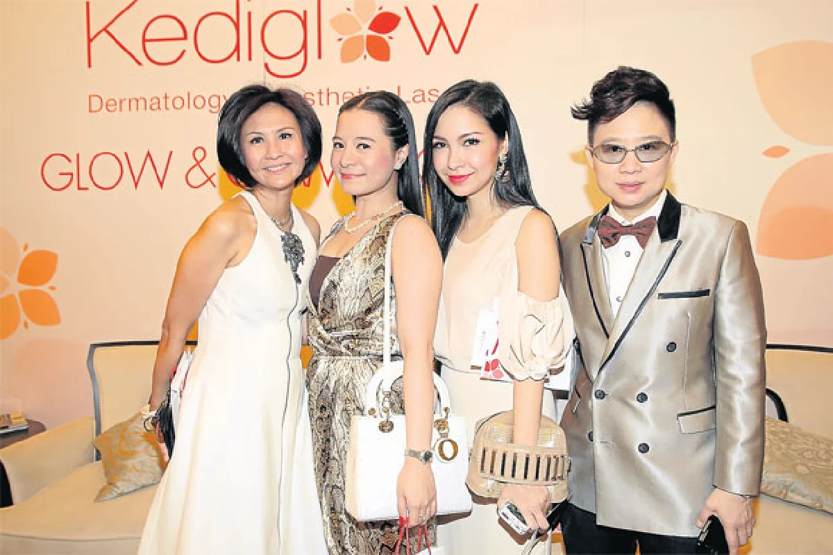 แกรนด์โอเพนนิง ‘เคดี้โกลว์ คลินิก’ เคล็ดลับสาวสวยคนดัง