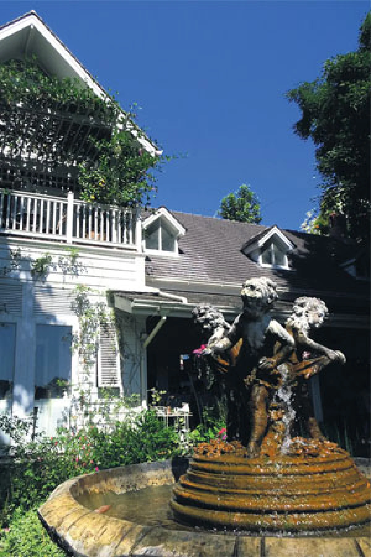 ชีวิตธรรมดา... (ซะที่ไหนล่ะ)