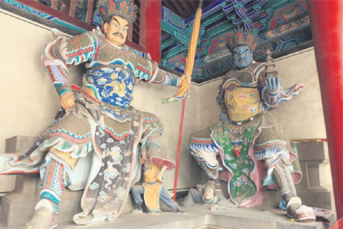 เข้มแข็งและดุดัน ซื่อสัตย์และสวยงาม