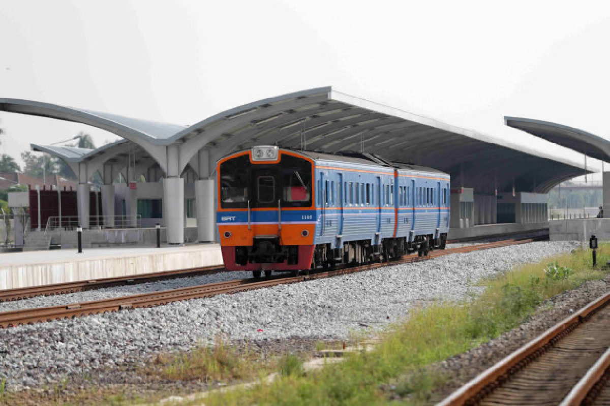 นั่งฟรี!iรถไฟสายสีแดงบางซ่อน-ตลิ่งชันเริ่ม5ธ.ค. นั่งฟรี!iรถไฟสายสีแดงบางซ่อน-ตลิ่งชันเริ่ม5ธ.ค.