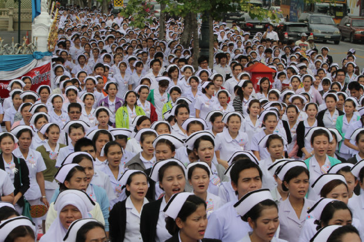 พยาบาลเลิกนัดหยุดงานต้นปี56 พยาบาลเลิกนัดหยุดงานต้นปี56