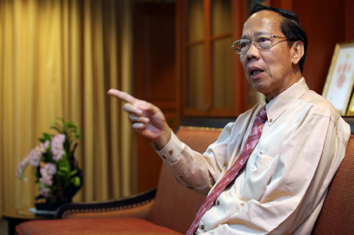 สัมภาษณ์พิเศษ: ยุคแห่งการมอมเมา สัมภาษณ์พิเศษ: ยุคแห่งการมอมเมา