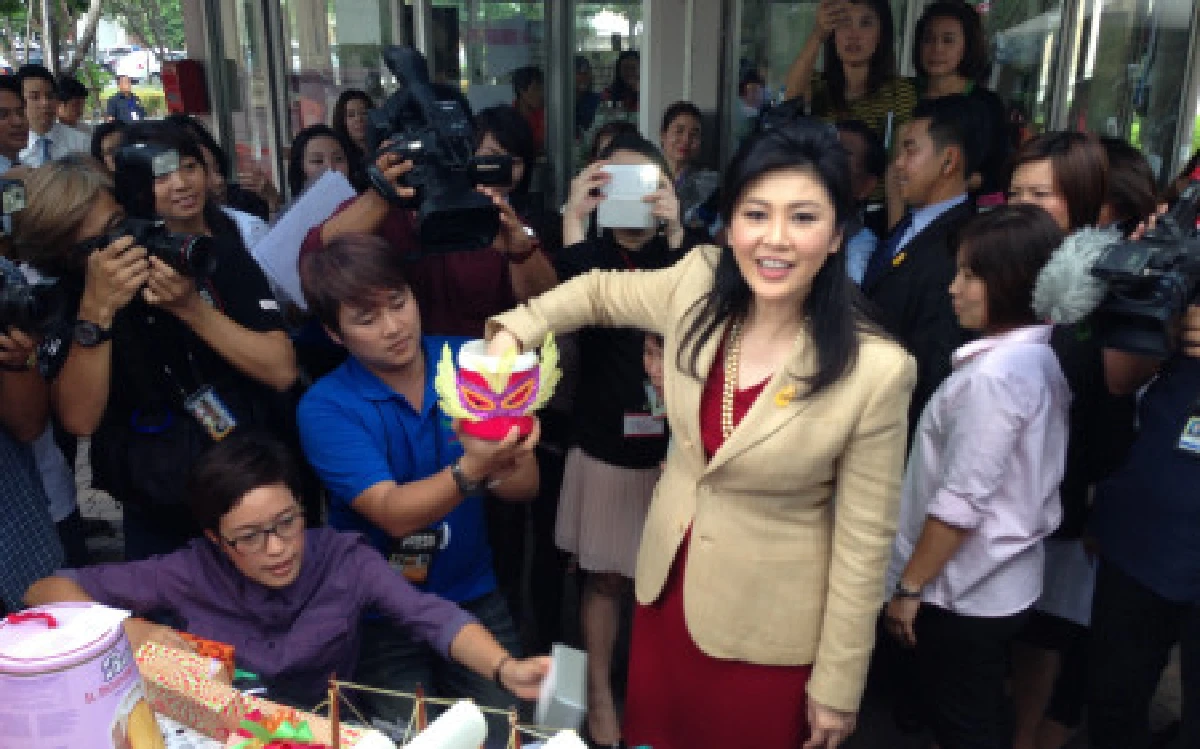ปูร่วมงานเลี้ยงปีใหม่สื่อทำเนียบฯ
