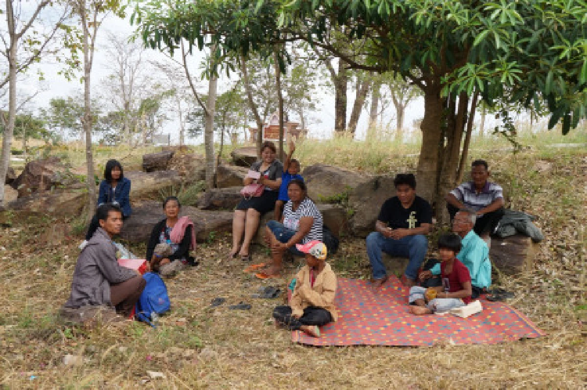 แห่ชมผามออีแดงก่อนถูกสั่งปิด