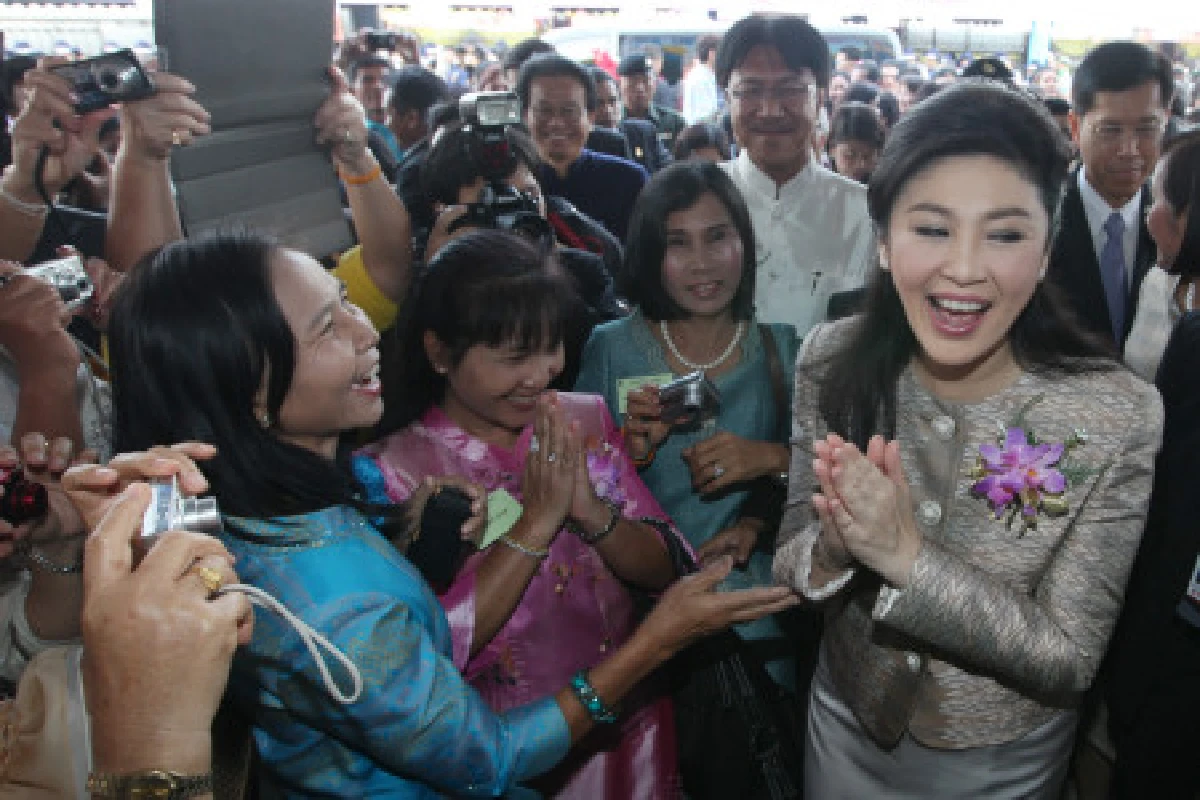 "ปู"ร่วมวันครูลั่นพร้อมดูแลสวัสดิการให้เหมาะสม