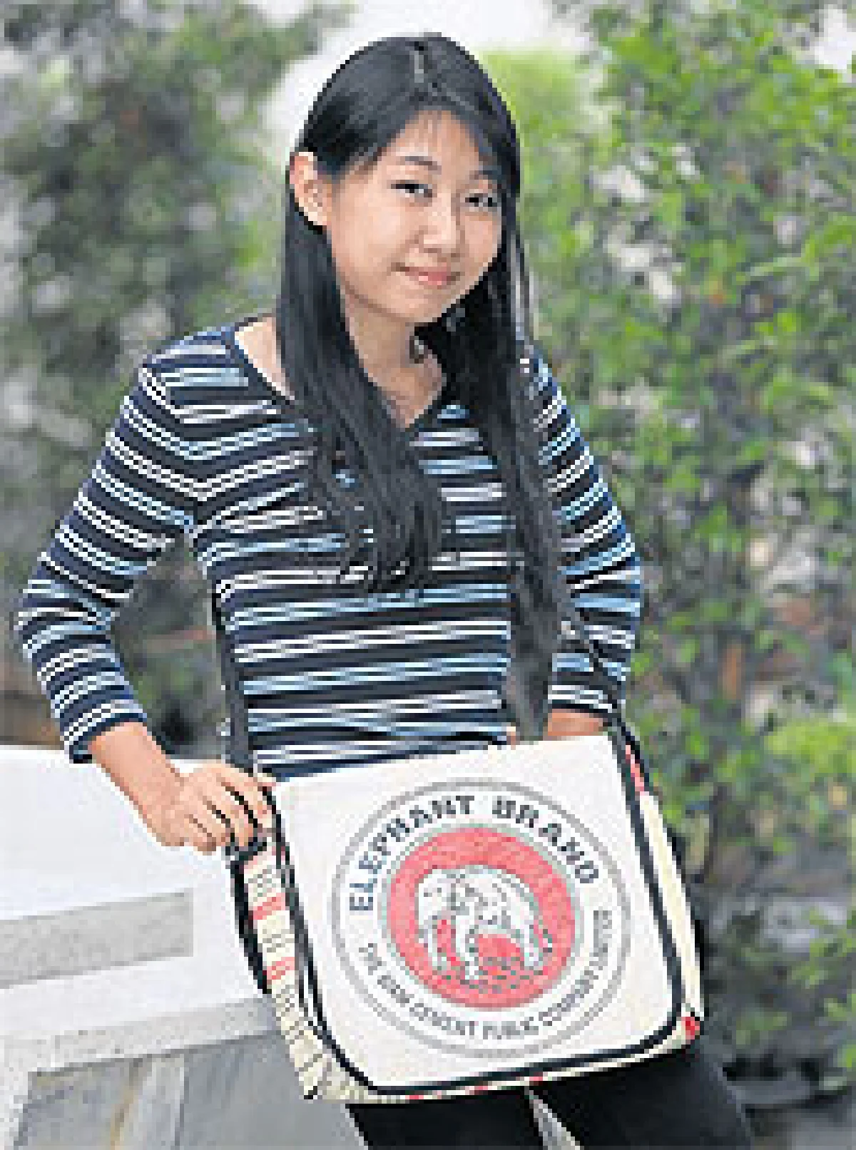 ‘กระเป๋าผลิตจากถุงปูนใช้แล้ว’ ไอเดียสร้างสรรค์ลดปริมาณขยะ