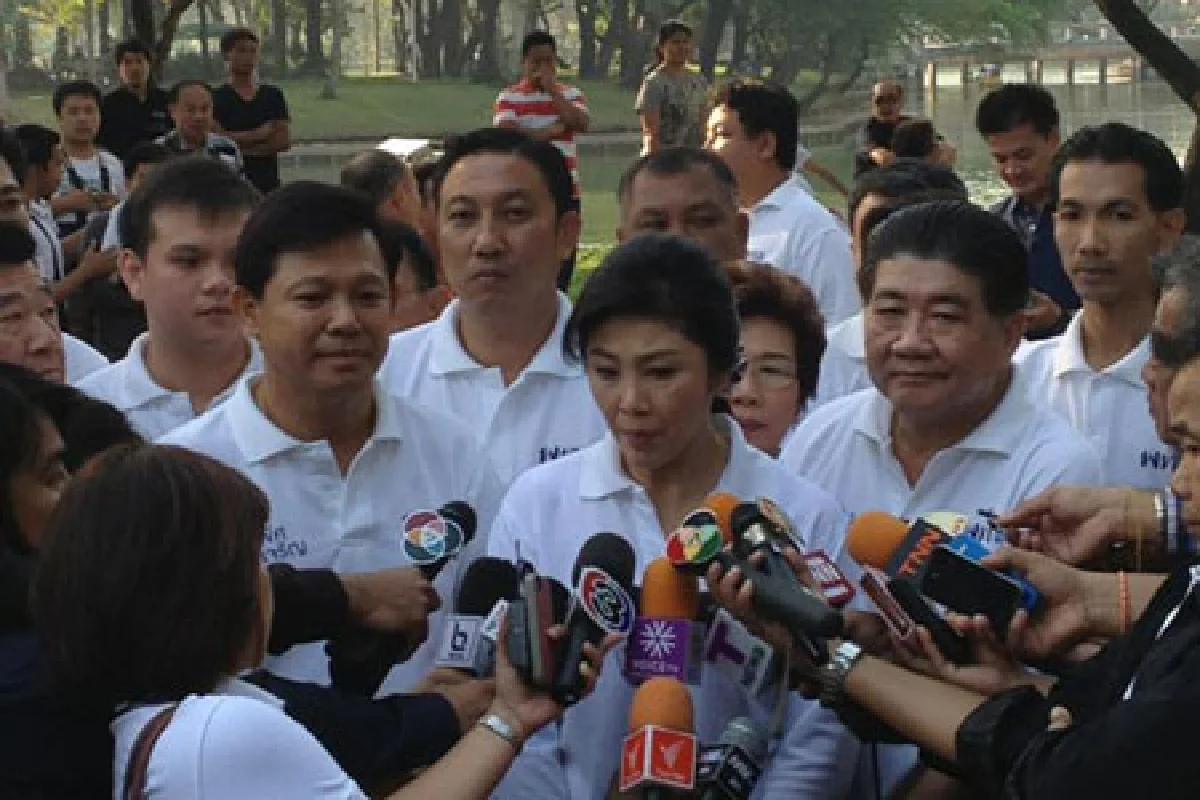 ปูควงเจ๊หน่อยช่วยพงศพัศหาเสียงสวนลุม