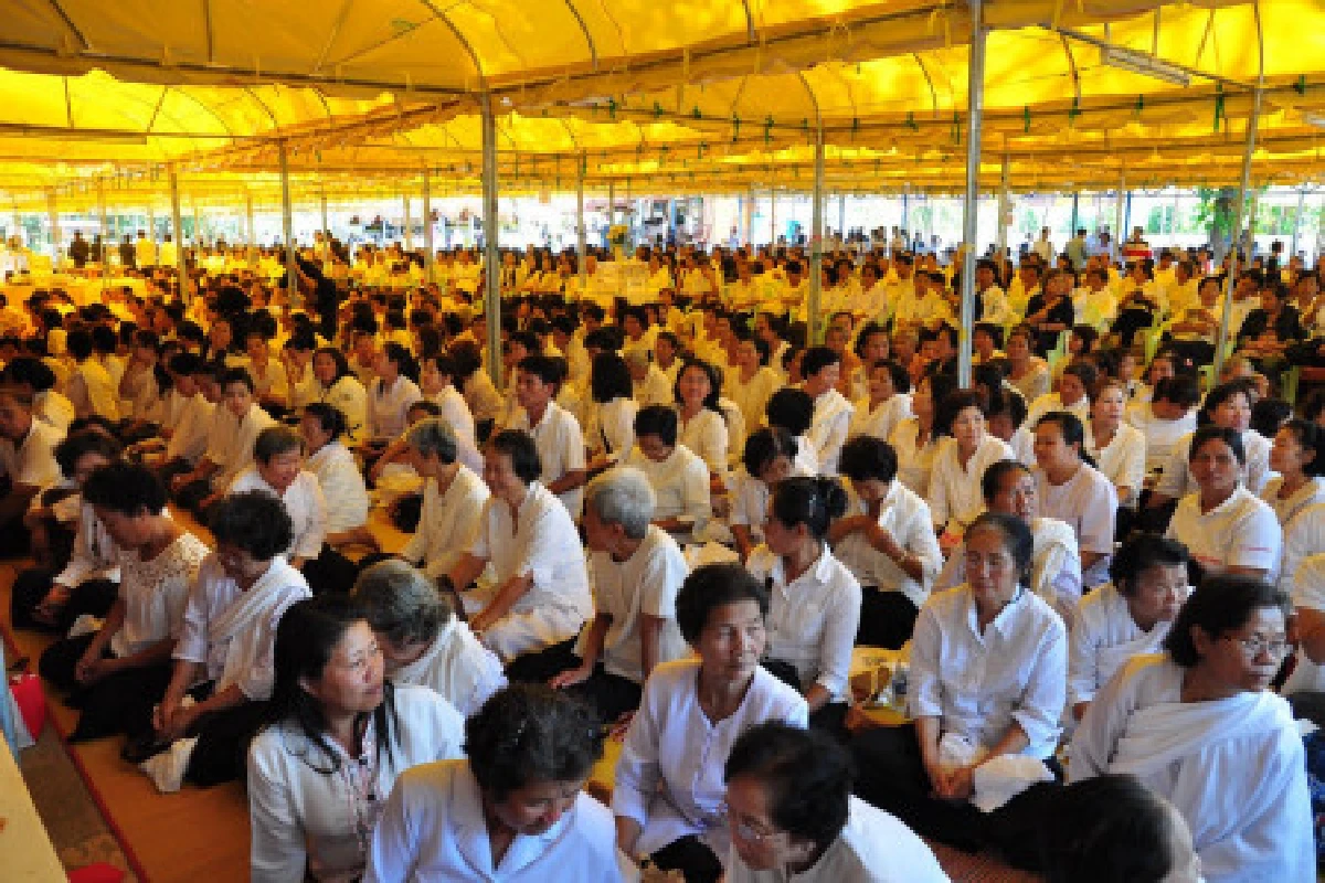 พระราชทานน้ำหลวงสรงศพหลวงปู่จาม