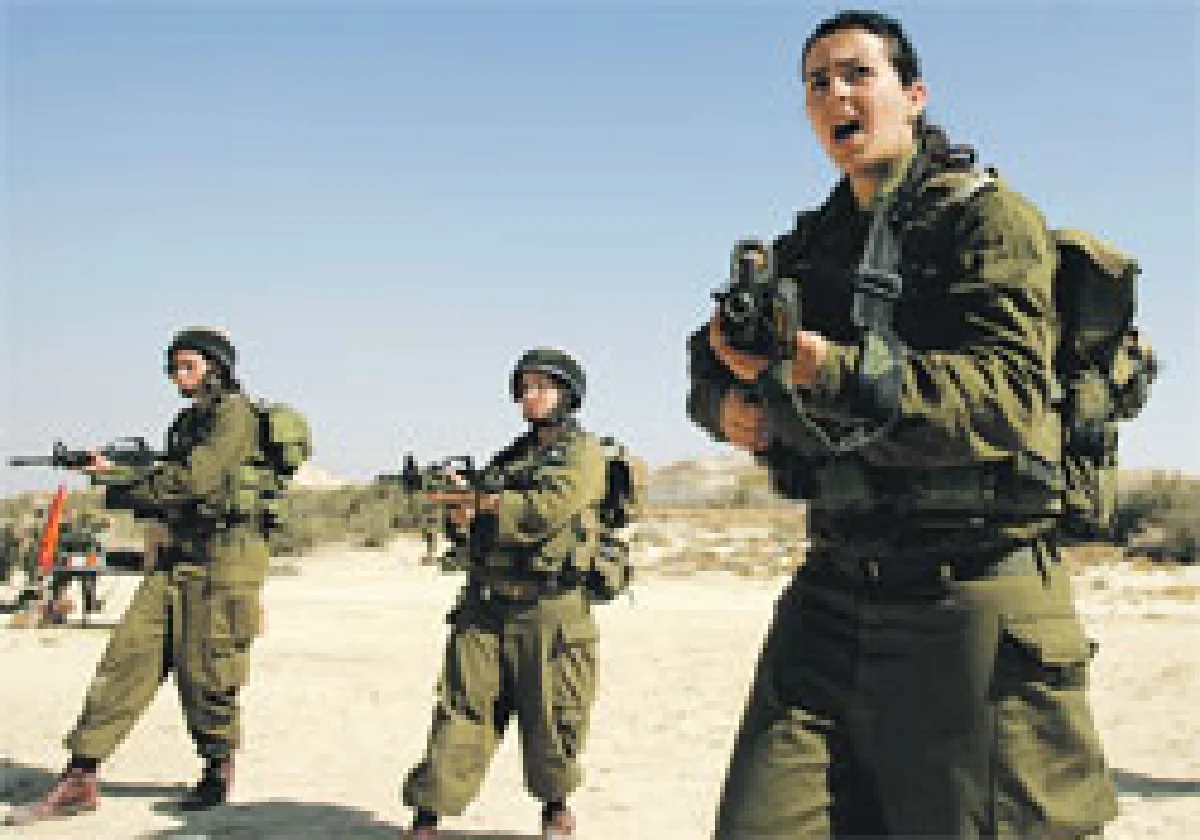 ผู้หญิงในกองทัพ 'เท่าเทียม'หรือ'จุดอ่อน'?
