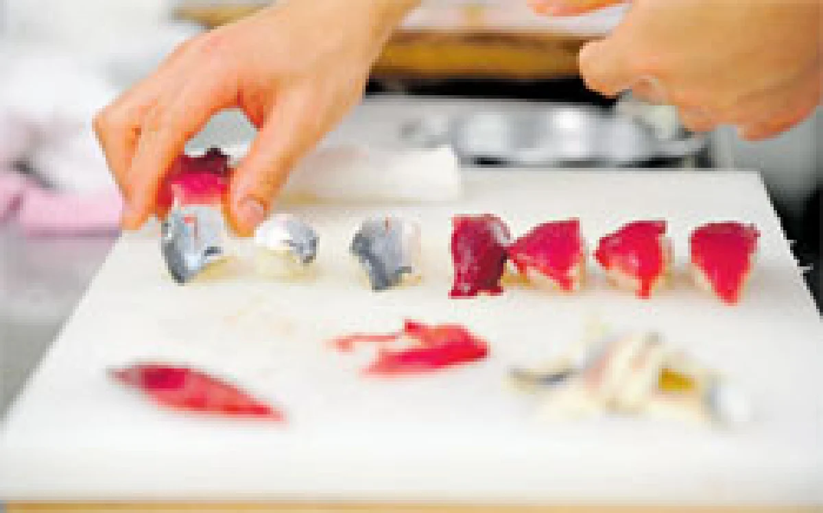 กว่าจะเป็น...'เชฟซูชิ'หนทางนี้ต้องแลกด้วยน้ำตา