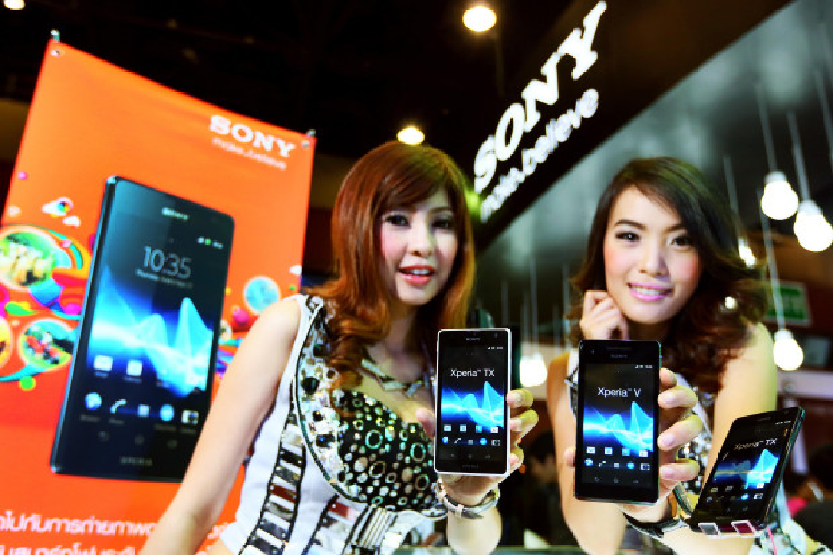 โซนียกทัพเอ็กซ์พีเรียลุย TME 2013 โซนียกทัพเอ็กซ์พีเรียลุย TME 2013